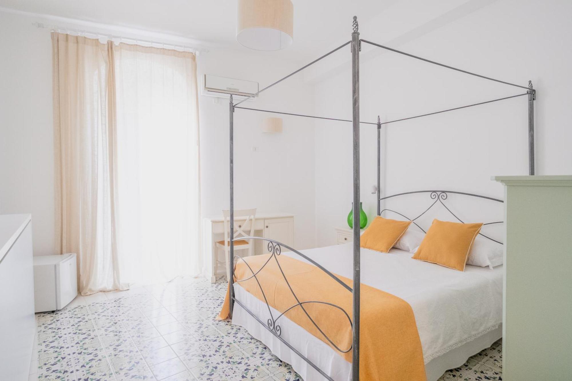 Casa Giulia Bed & Breakfast เวียสเต ภายนอก รูปภาพ